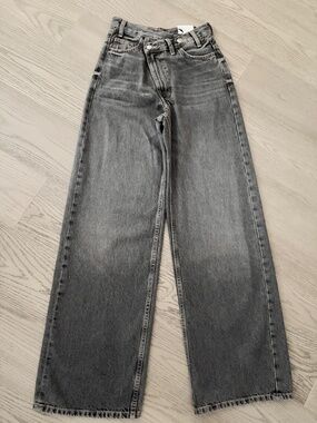 Zara, Jeans, Crossed Waist, Mid Rise, Wide Leg, Grey, Denim, Jeans, Size 0, NEW